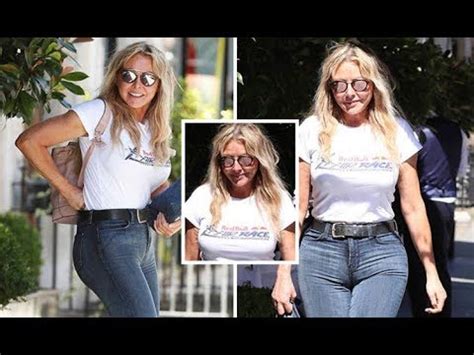 Carol Vorderman Countdown star, 57, flaunts peachy bottom in